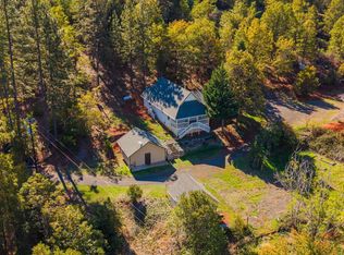 29204 Park Rd, Round Mountain, CA 96084