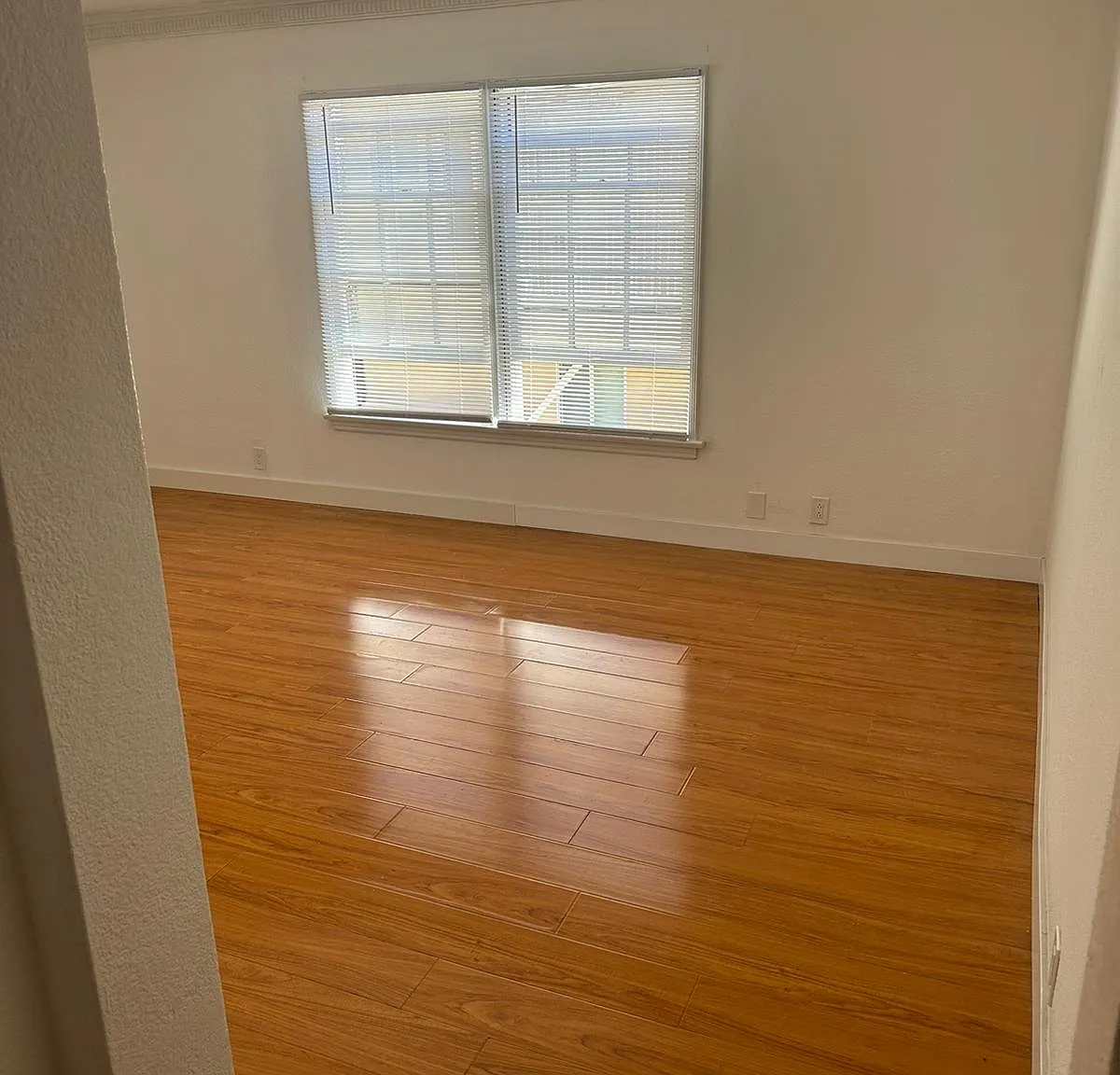 Studio, 400 sqft, $1,795 — Photo 1
