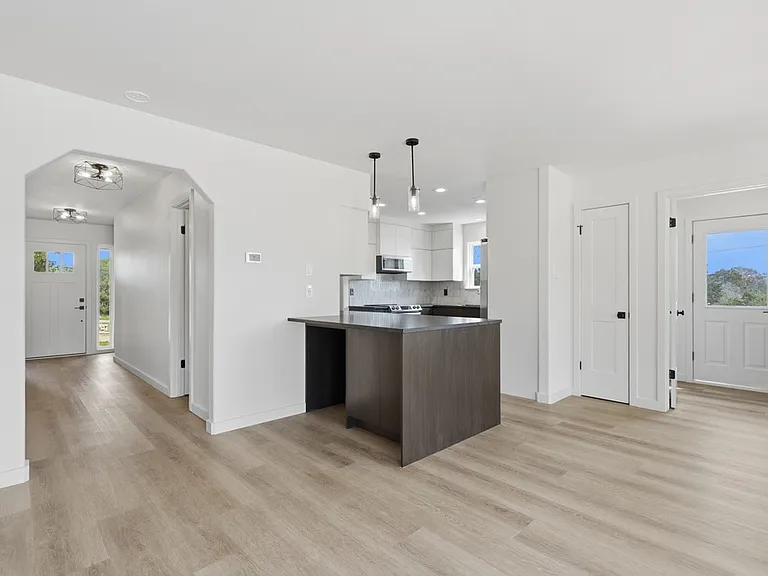 25429 Cove Dr — Photo 5