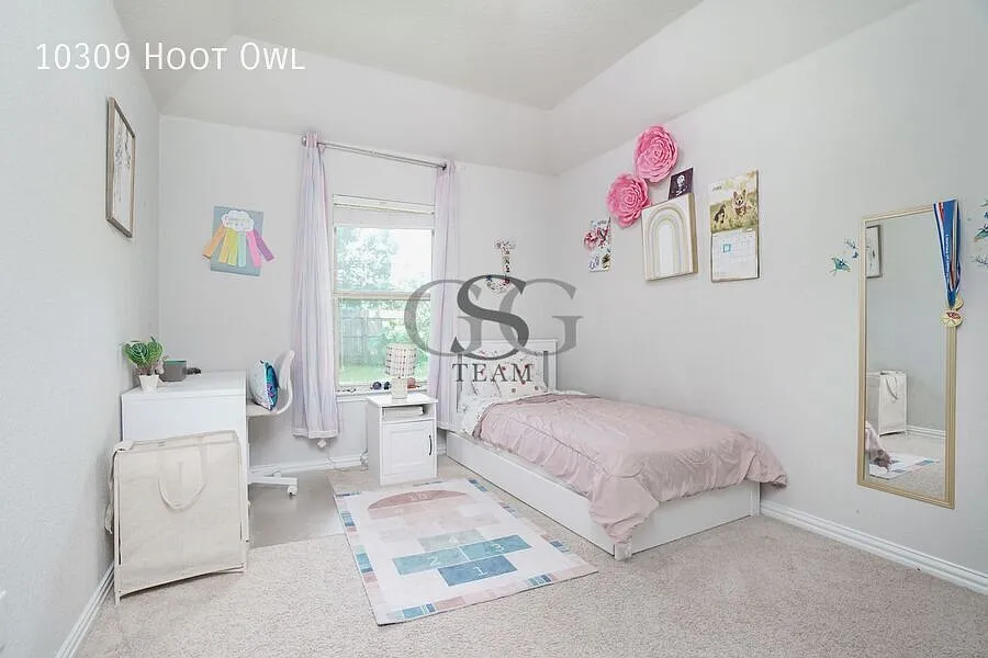3 Bedrooms 2 Baths — Photo 2