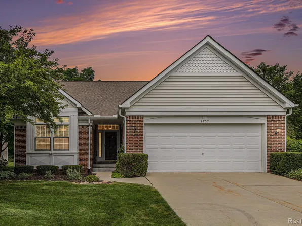 4759 New Haven Dr, Howell, MI 48843