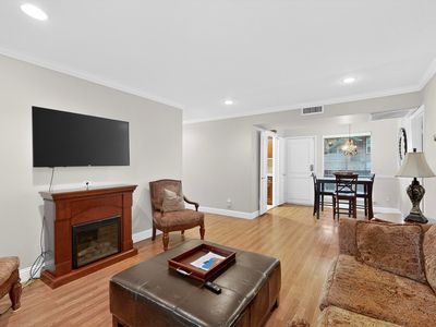 10534 Stone Canyon Rd APT 111, Dallas, TX, 75230