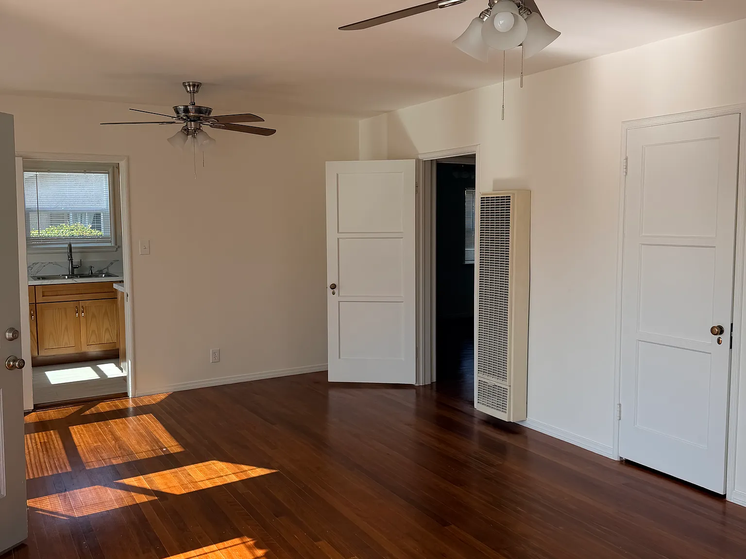 1 bed, 600 sqft, $1,800 — Photo 2