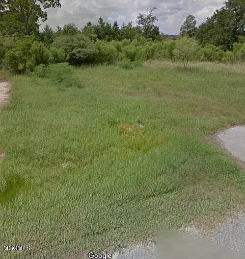 2nd image of 137 Helen Dr #137