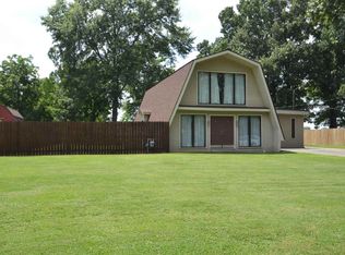 3025 Salem St, Milan, TN 38358