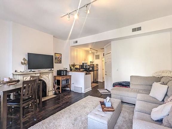 3rd image of 146 Sussex St APT 2