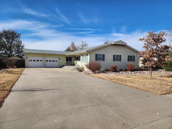 3703 Country Ln, Hays, KS 67601
