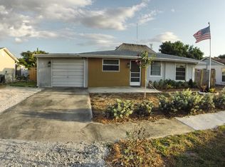 1031 Winsome Rd, North Fort Myers, FL 33903