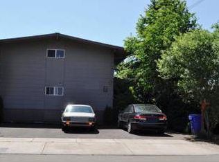 351 W Arlington St, Gladstone, OR 97027