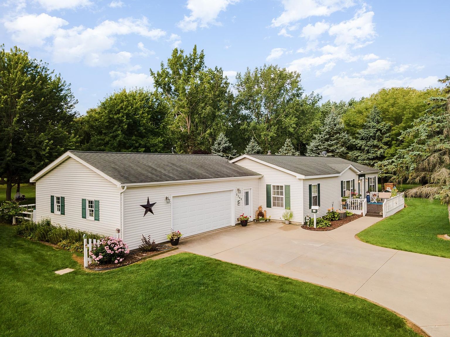 2360 E Linwood Rd, Linwood, MI 48634 Zillow