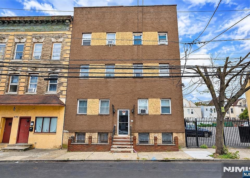 1st image of 592 6th Street #1108