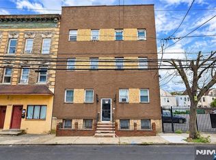592 6th Street #1108, Newark, NJ 07107