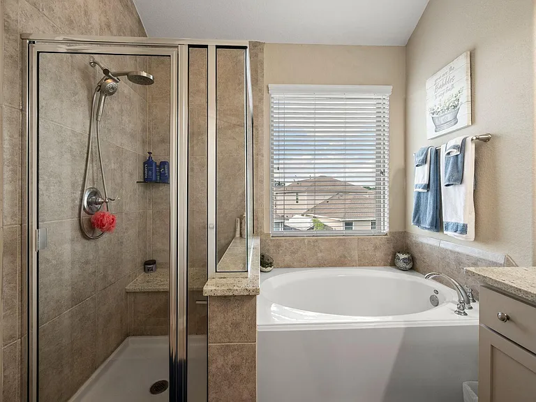25330 Fallen Acorn Ct — Photo 17