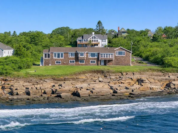 10 Sunny Bank Road, Cape Elizabeth, ME 04107