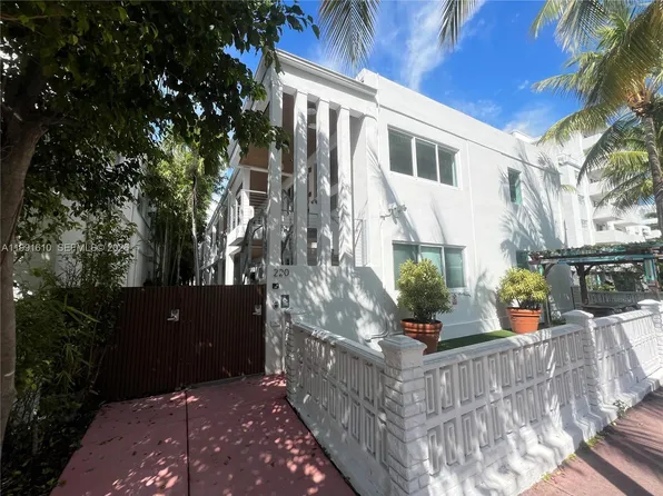 220 Collins Ave APT 3A, Miami Beach, FL 33139