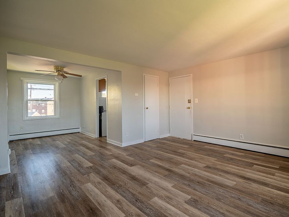 1st image of 35 Linda Dr APT 5