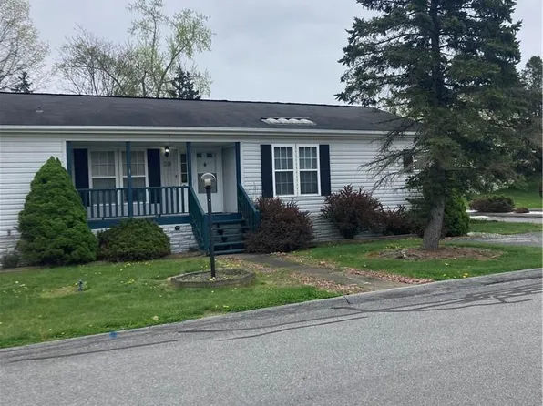 29 Second Drive, Hyde Park, NY 12538
