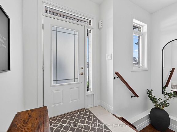 3rd image of 142 Ritchie Cres