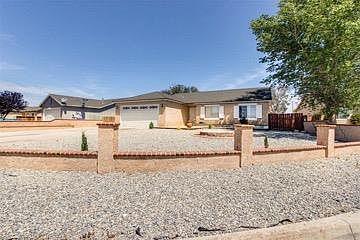 4th image of 10454 Peach Ct