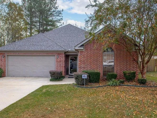 9724 Merlot Ln, North Little Rock, AR 72118