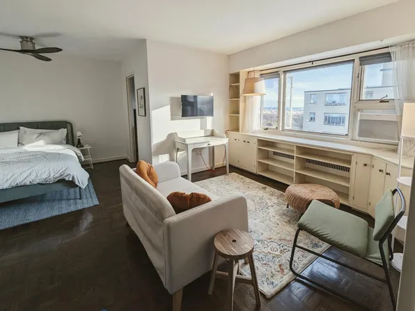 2720 Wisconsin Ave NW APT 703, Washington, DC 20007