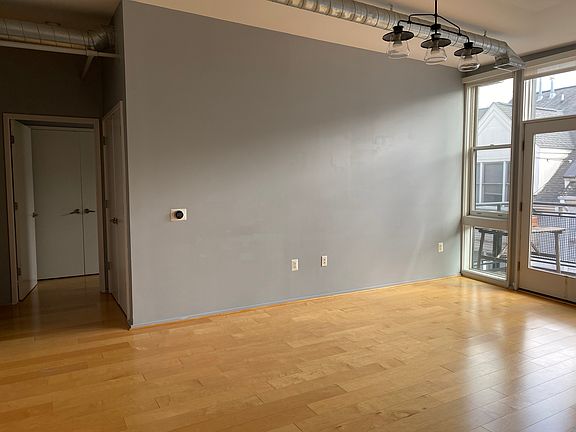 3rd image of 3800 Langston Blvd #403