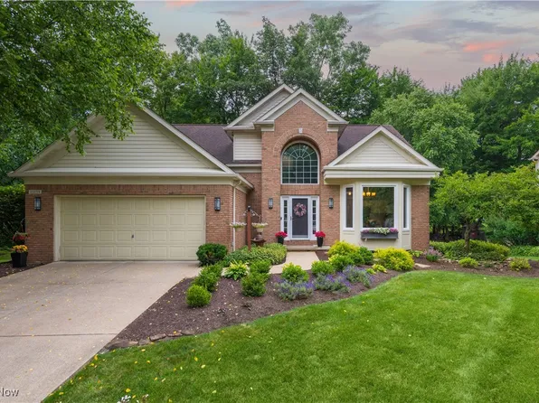 20159 Ellsworth Dr, Strongsville, OH 44149