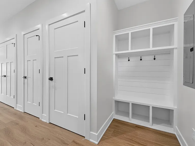 2437 Guilford Ave — Photo 12