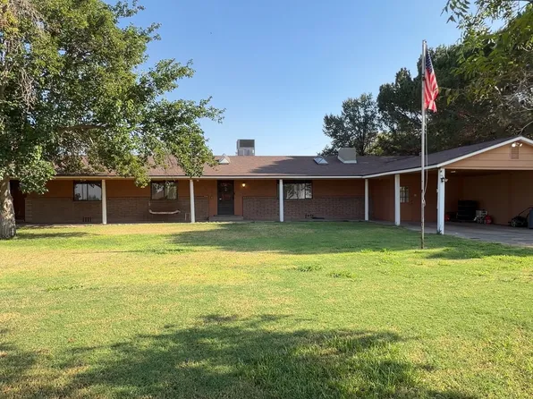2001 E Derrick Rd, Carlsbad, NM 88220