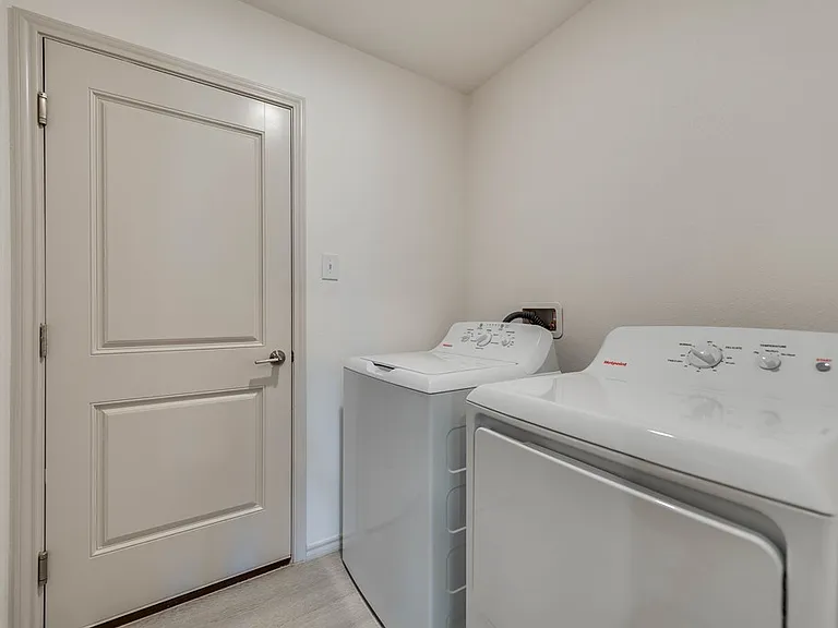 8208 E County Road 111 — Photo 11