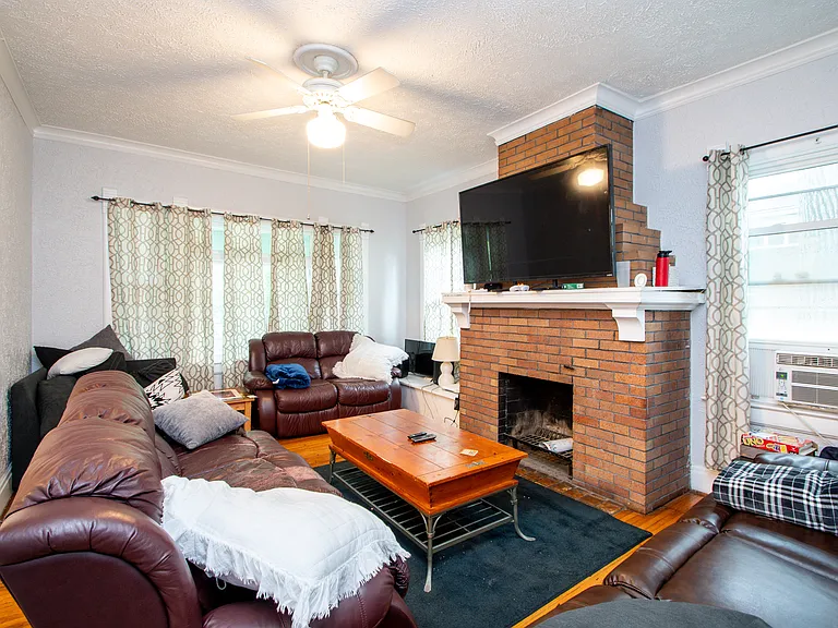 1405 W Barker Ave — Photo 6