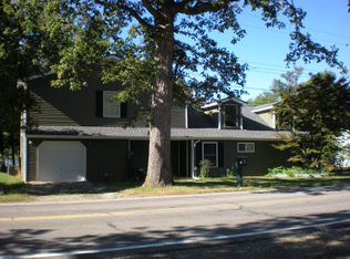 1616 S Hughes Rd, Brighton, MI 48114