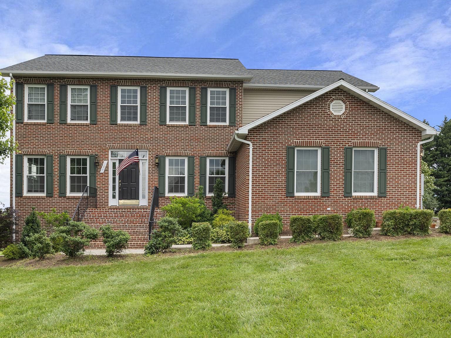 187 Huntfield Ln, Charles Town, WV 25414 MLS WVJF2012286 Zillow