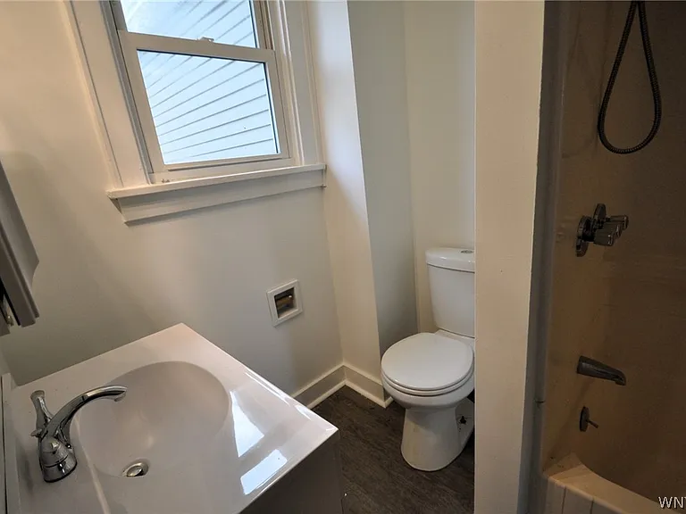 8525 Main St — Photo 12