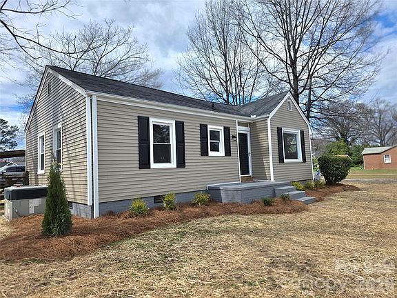 3rd image of 601 Linwood Rd