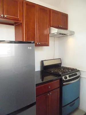 Rented by Picture Realty Inc. | media 43