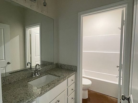 5th image of 150 Stephens Rd #15