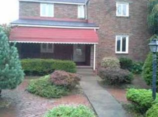810 N Grandview Ave, McKeesport, PA 15132