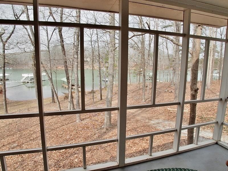 1st image of 108 Lake Hills Dr