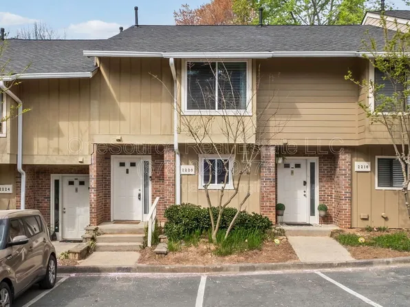 2220 Haverhill Ct SE #1, Marietta, GA 30067