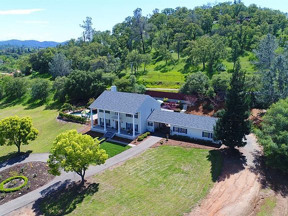 4th image of 8577 Balmoral Dr