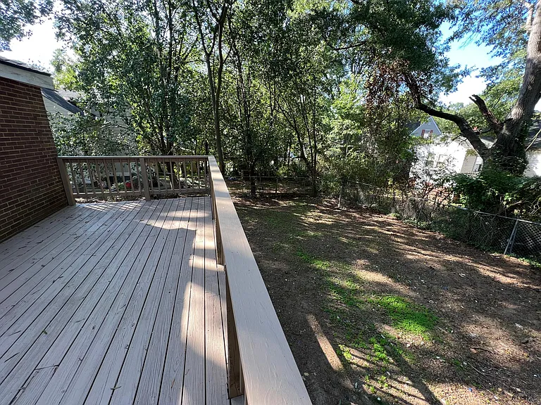 807 Price Ave — Photo 10