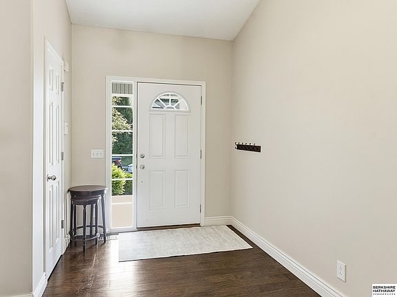 4th image of 3936 S 191st St