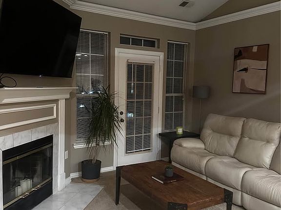 3rd image of 1223 N 113th Plz APT 4926