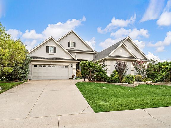 3rd image of 9613 Crestview Dr