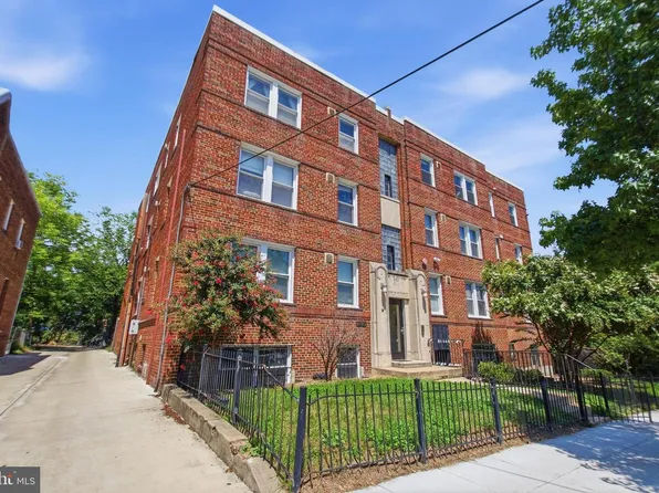 1380 Bryant St NE APT 10, Washington, DC 20018