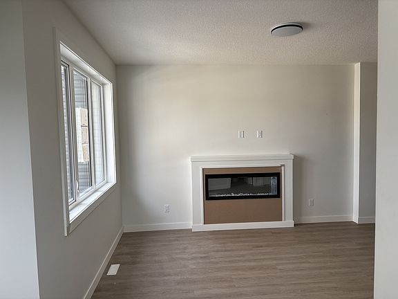 3rd image of 14019 104th Ave NW Unit 2