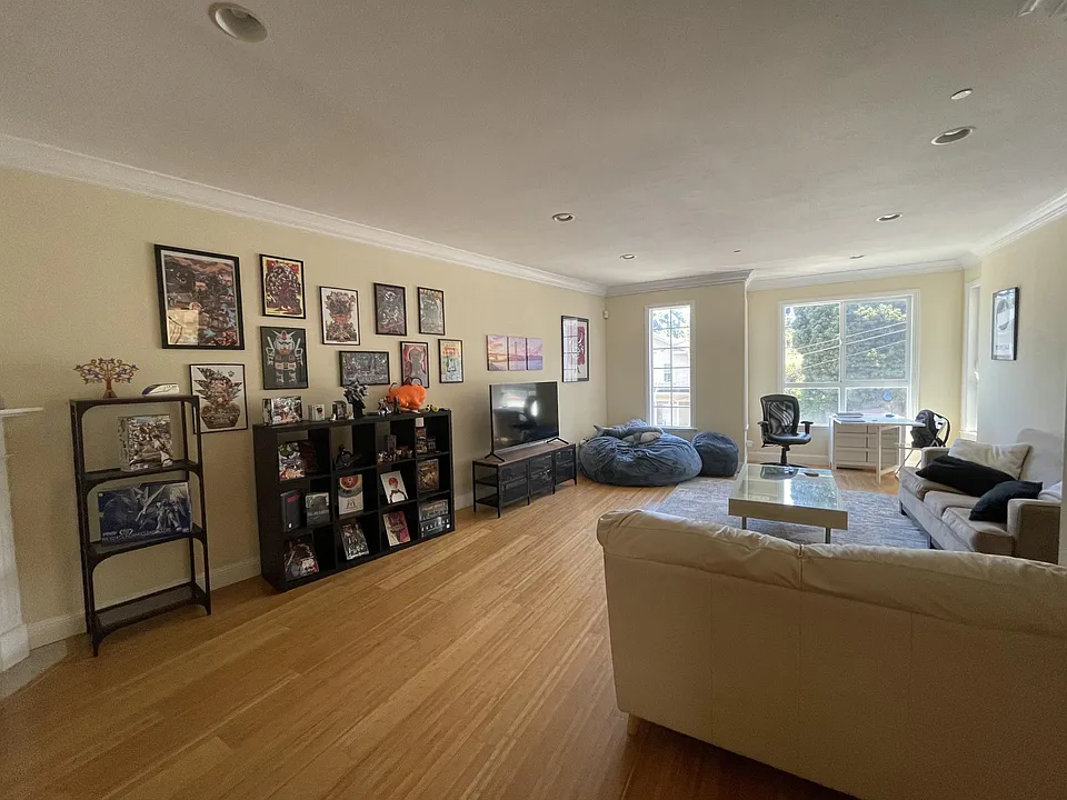 428 Wellington Ave