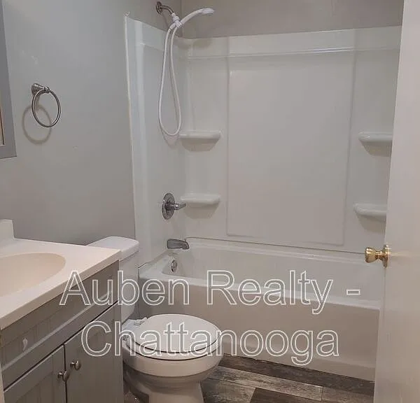564 Julian Rd — Photo 8