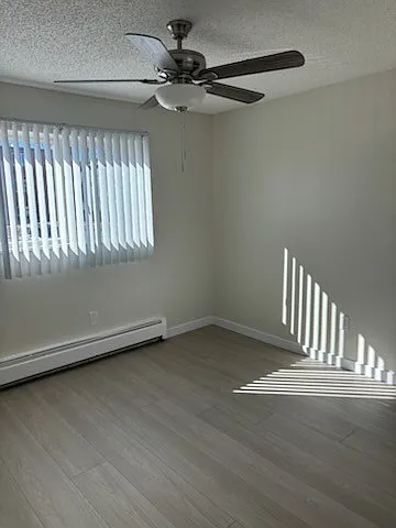 Twin Fountain Apartments — Photo 7